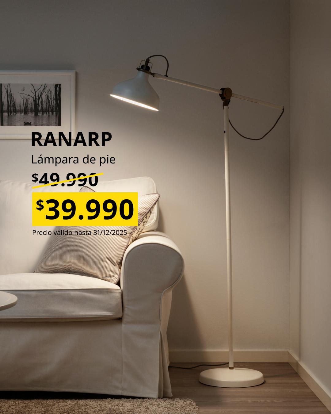 Lámpara de pie RANARP a precio especial.