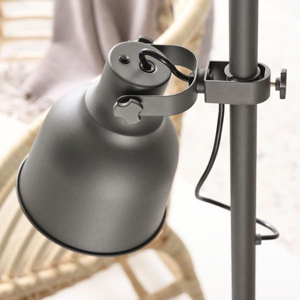 Lampe HEKTAR noire en zoom