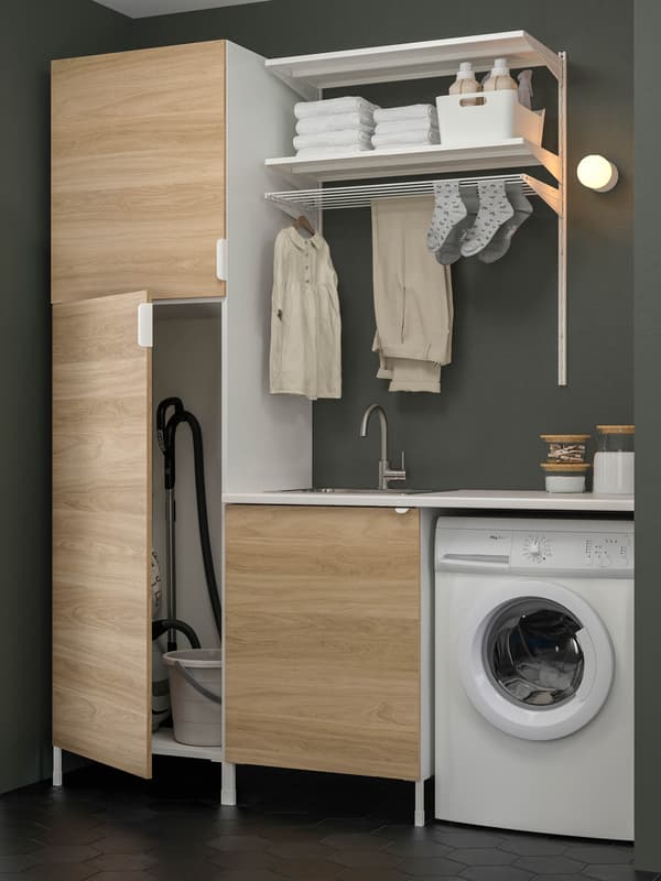 Laundry solution
