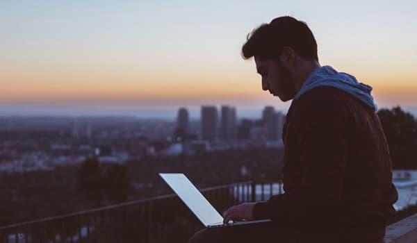 Le monde comme bureau