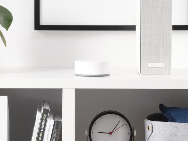 Link to 'FAQ & troubleshoot IKEA Home smart app and gateway' - image of TRÅDFRI gateway shown on a decorated white bookcase.