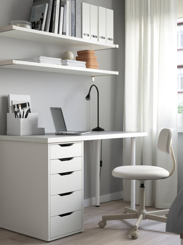 LINNMON desk in children's room in Singapore