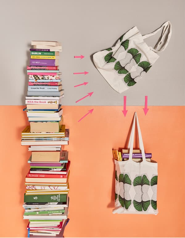 Livres rangés dans un sac en tissu