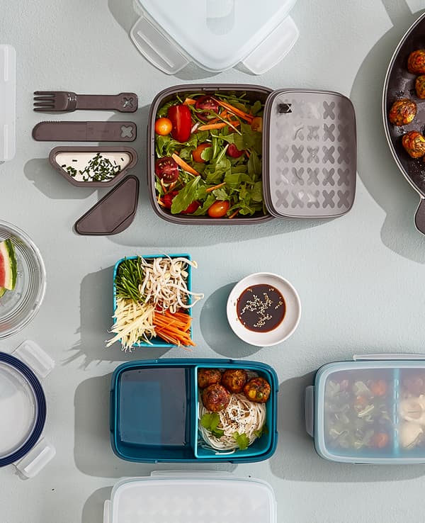Looking for lunch containers? IKEA has a wide variety including grey plastic BLANDNING lunch box for salad with a removable dressing container, a knife, a fork and a spot for bread under the lid. It’s dishwasher safe, too.