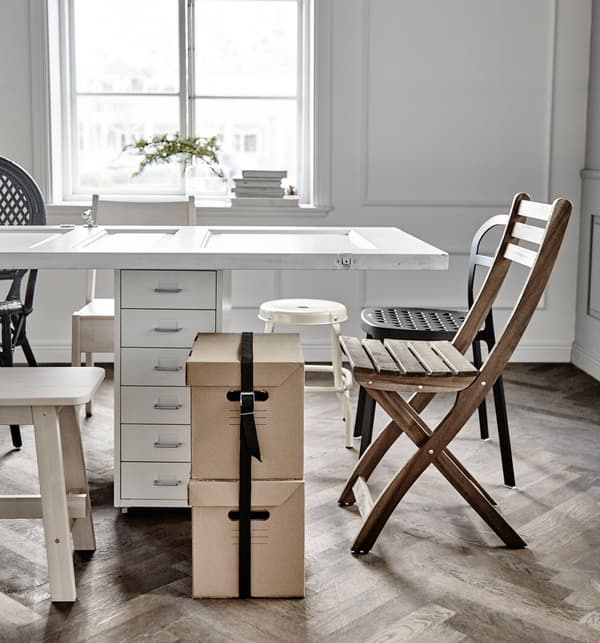 Make a sit down entertaining space.