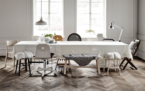 Make a sit down entertaining space.