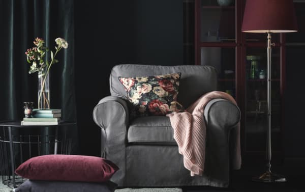Make small changes to transform the look of your sofa | IKEA