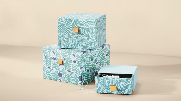 Malé úložné priestory a organizéry.