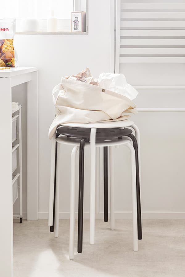 MARIUS Stołek, czarny