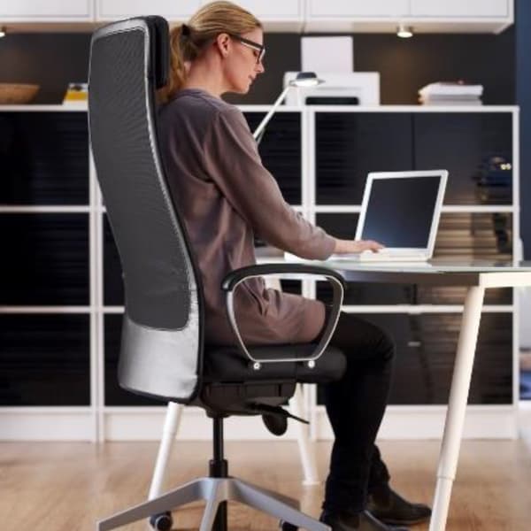 MARKUS gloss black office chair.
