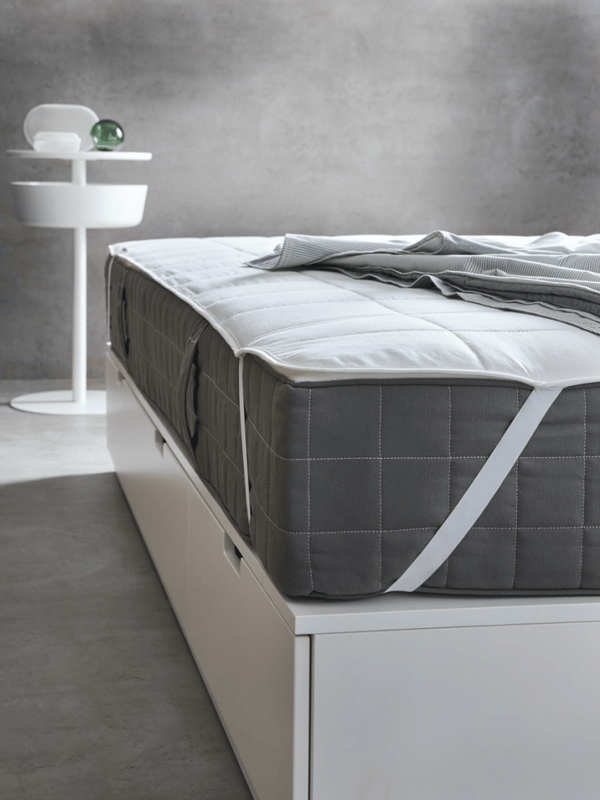 Matelas, alèses et protège-oreillers