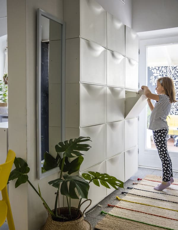 Maximise les rangements de l’entrée.