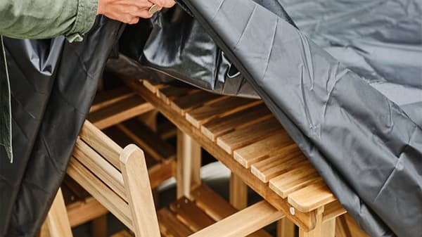 屋外家具メンテナンス