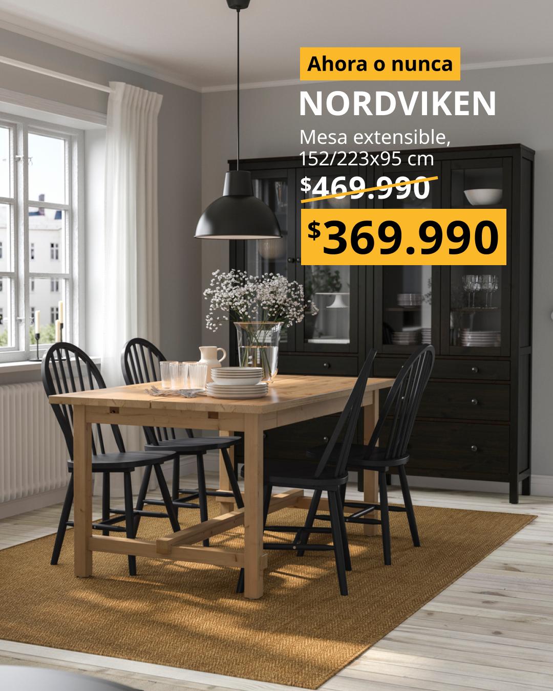 Mesa de comedor extensible NORDVIKEN en acabado tinte antiguo, de madera maciza, con diseño tradicional para 4 a 6 personas