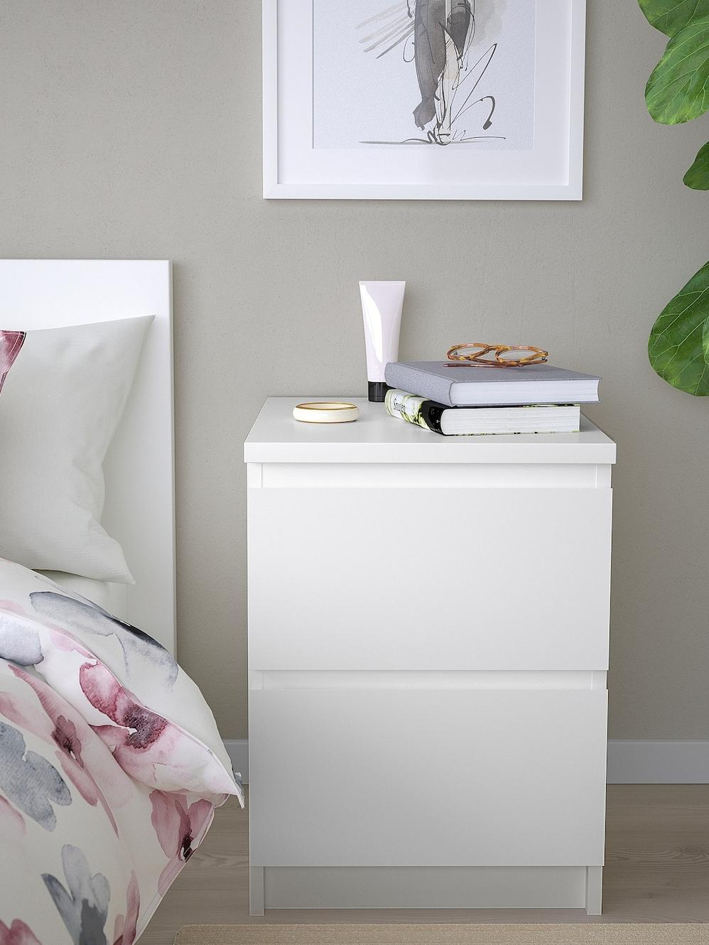 Mesa lateral para recámara