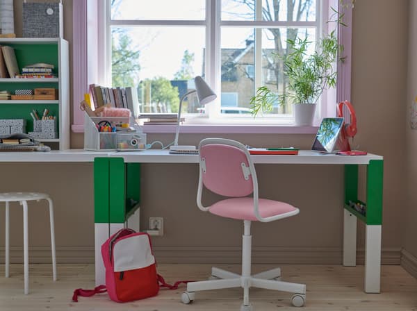 Mesas de estudo e debuxo para nenos IKEA