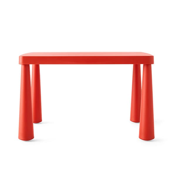 Mesas e escritorios para nenos