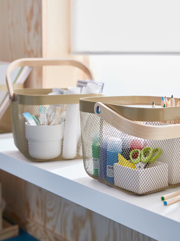 mesh baskets for storing children's paintings and toys