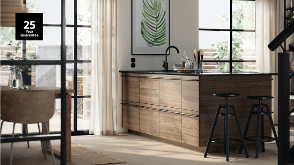 METOD is a flexible kitchen system that can be customized depending on your needs. Enjoy a cup of coffee and let us plan a kitchen that caters for more than just cooking. Creating your dream kitchen has never been so easy!