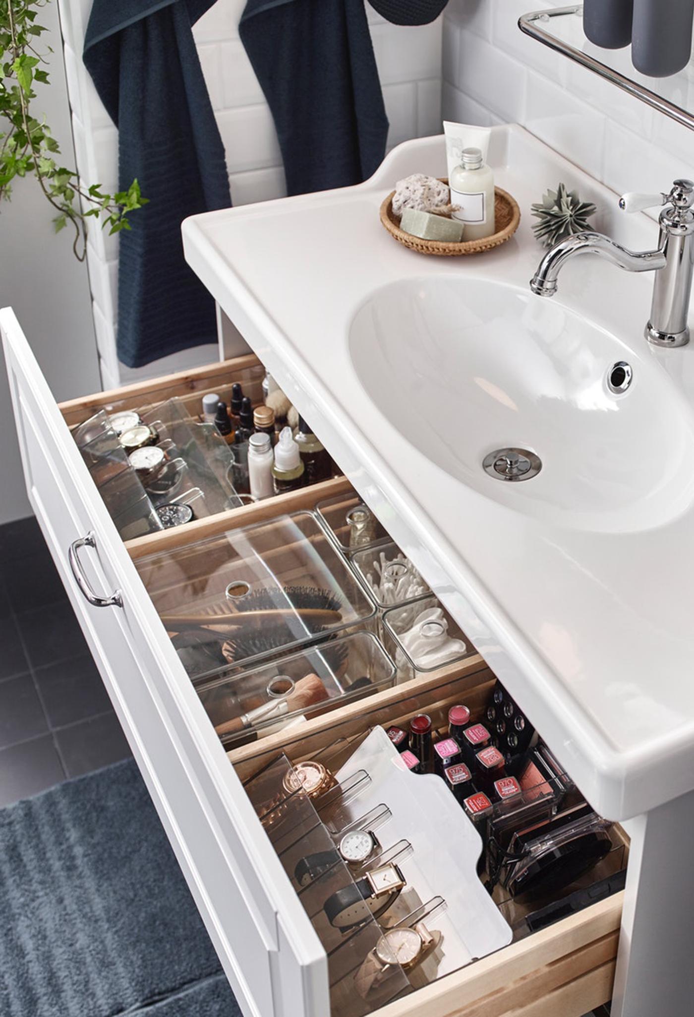 Une salle de bain romantique et apaisante IKEA