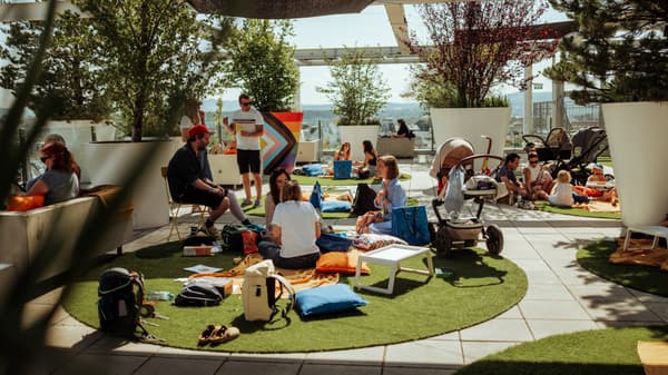 Midsommar auf die Dachterrasse von IKEA Wien Westbahnhof