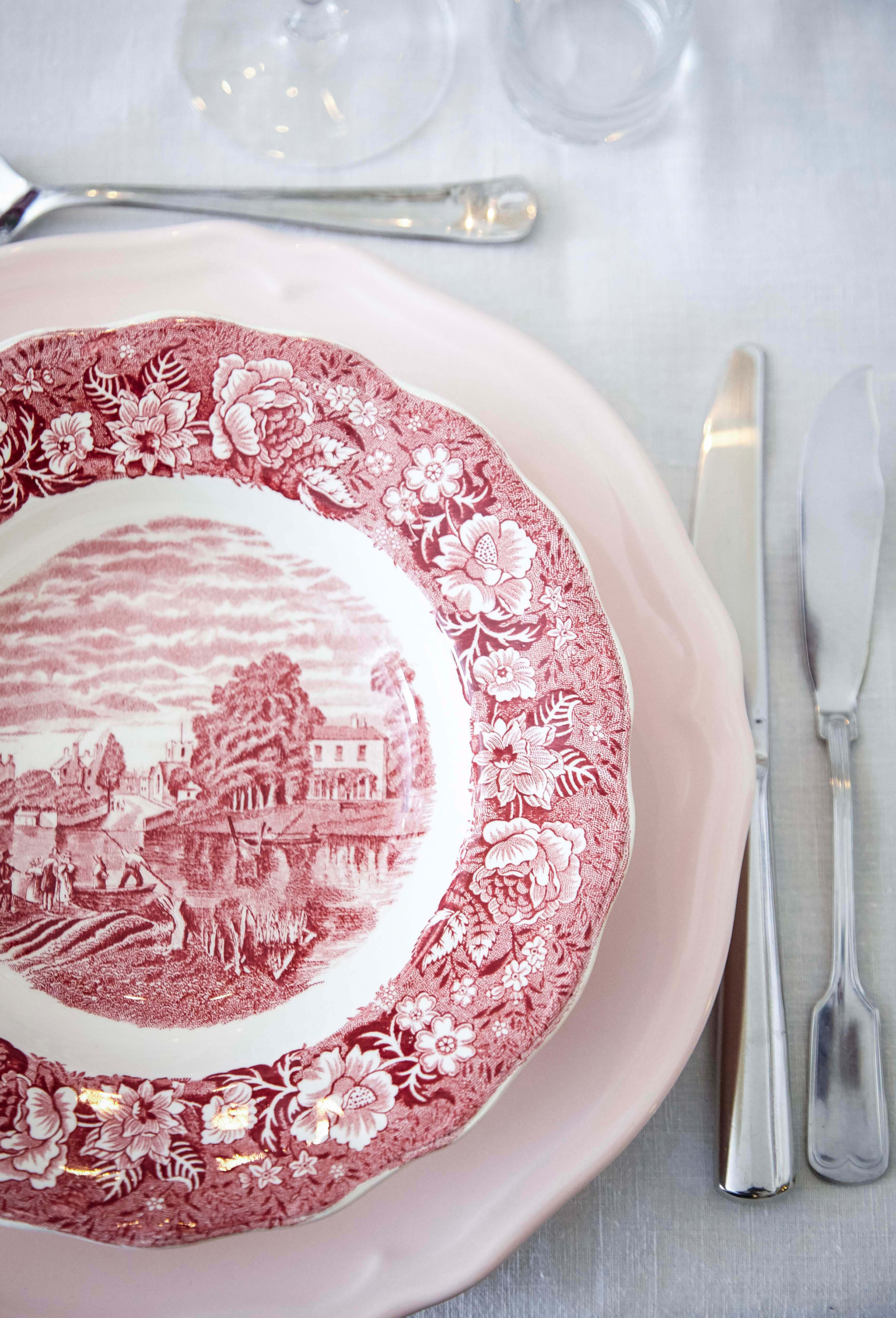 Create a traditional country style home IKEA