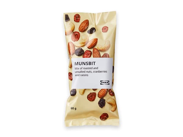 Mix of roasted and unsalted nuts, cranberries and raisins
