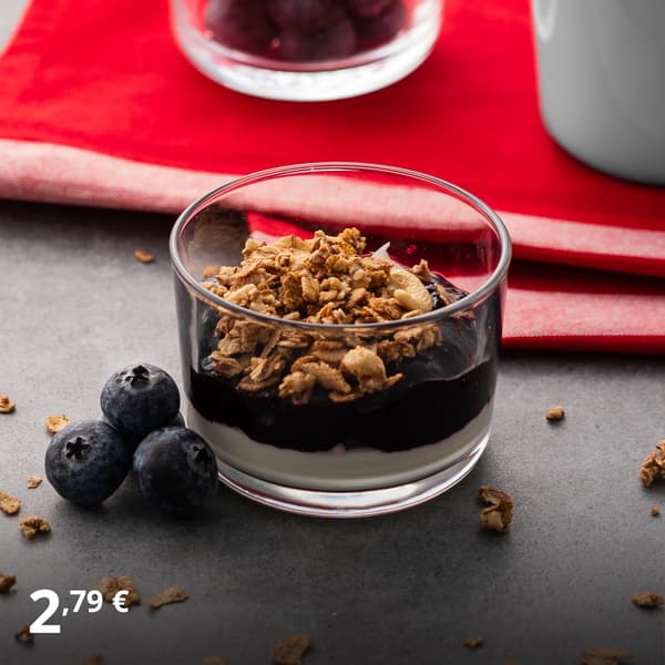 Müsli toorjuustukreemi ja mustikatega