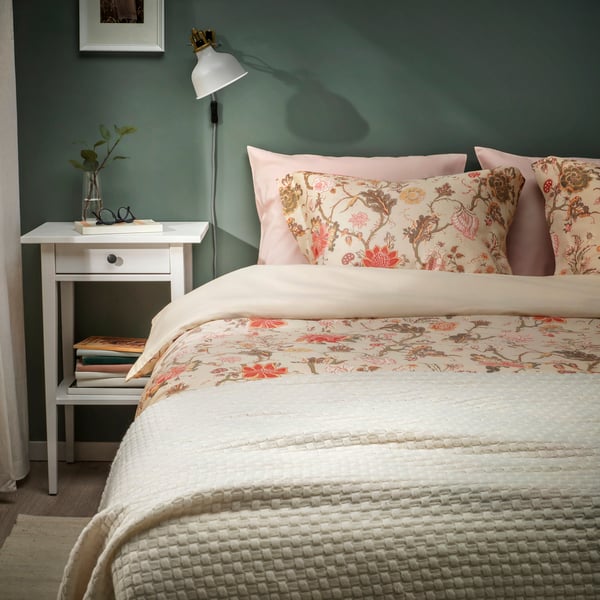 NÄSSELKLOCKA
Duvet cover and 2 pillowcases, greyish beige/multicolour, 240x220/50x60 cm