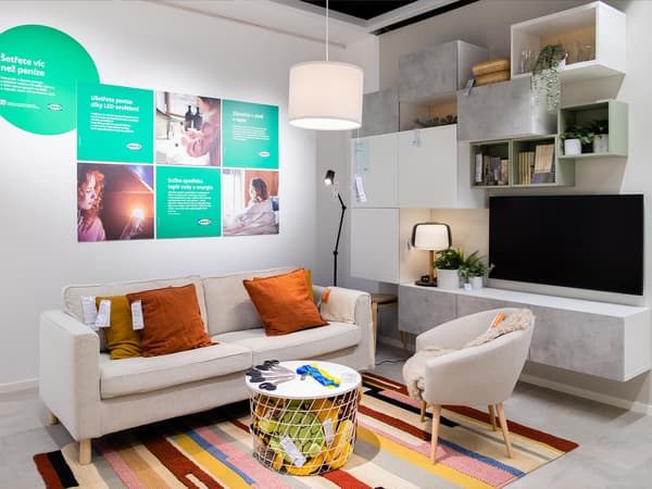 návštěvnická odpočinková - čekací část plánovacího studia IKEA v Českých Budějovících