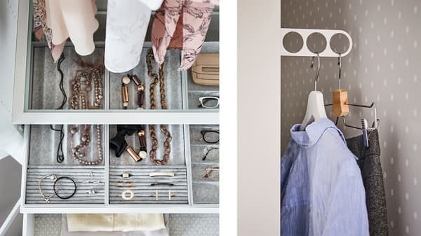 Nyitott fiók ékszer- és kiegészítős szervezővel, mellett ruhafogas kampókon lógó ruhákkal.