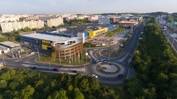 Obchodní dům IKEA Černý Most z ptačí perspektivy