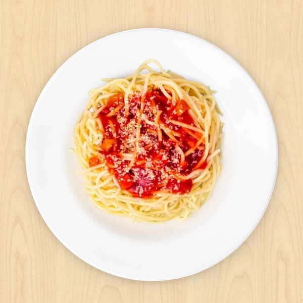 Organic spaghetti with tomato sauce