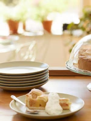 Part de gateau dans une assiette