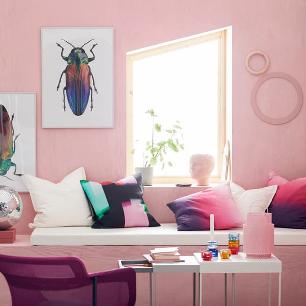 Pastel pink decor