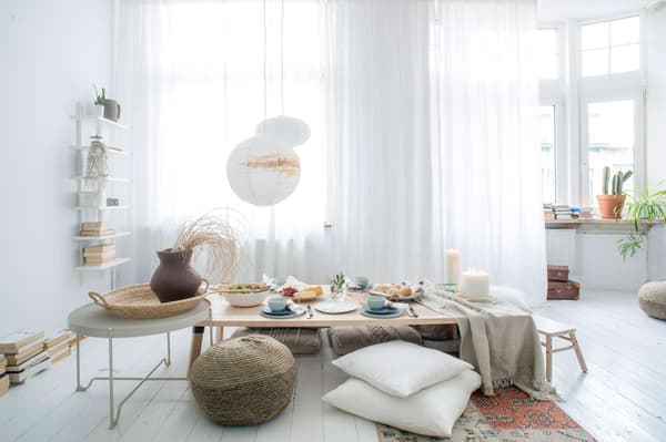 Pensez aux matériaux naturels et aux couleurs douces pour transformer votre intérieur en oasis de calme et de détente. Vous êtes à la recherche d’une touche personnelle?