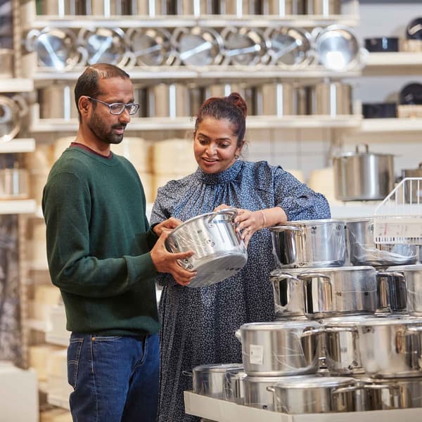 Image 28: People shopping new IKEA Family offer articles.