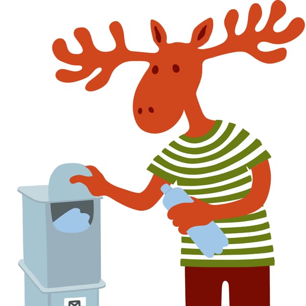 Peták szelektíven gyűjti a hulladékot.