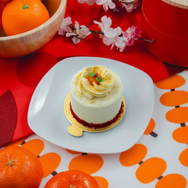 Petite red velvet cakes