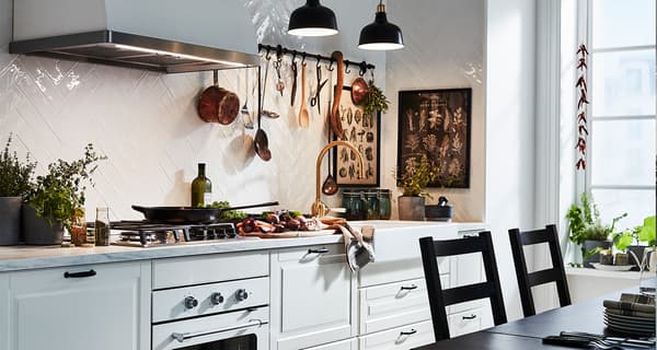 Piękne, niespieszne gotowanie; Meble kuchenne IKEA Metod, front BODBYN
