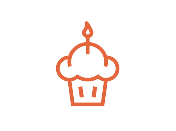 Piktogram babeczki ze świeczką urodzinową