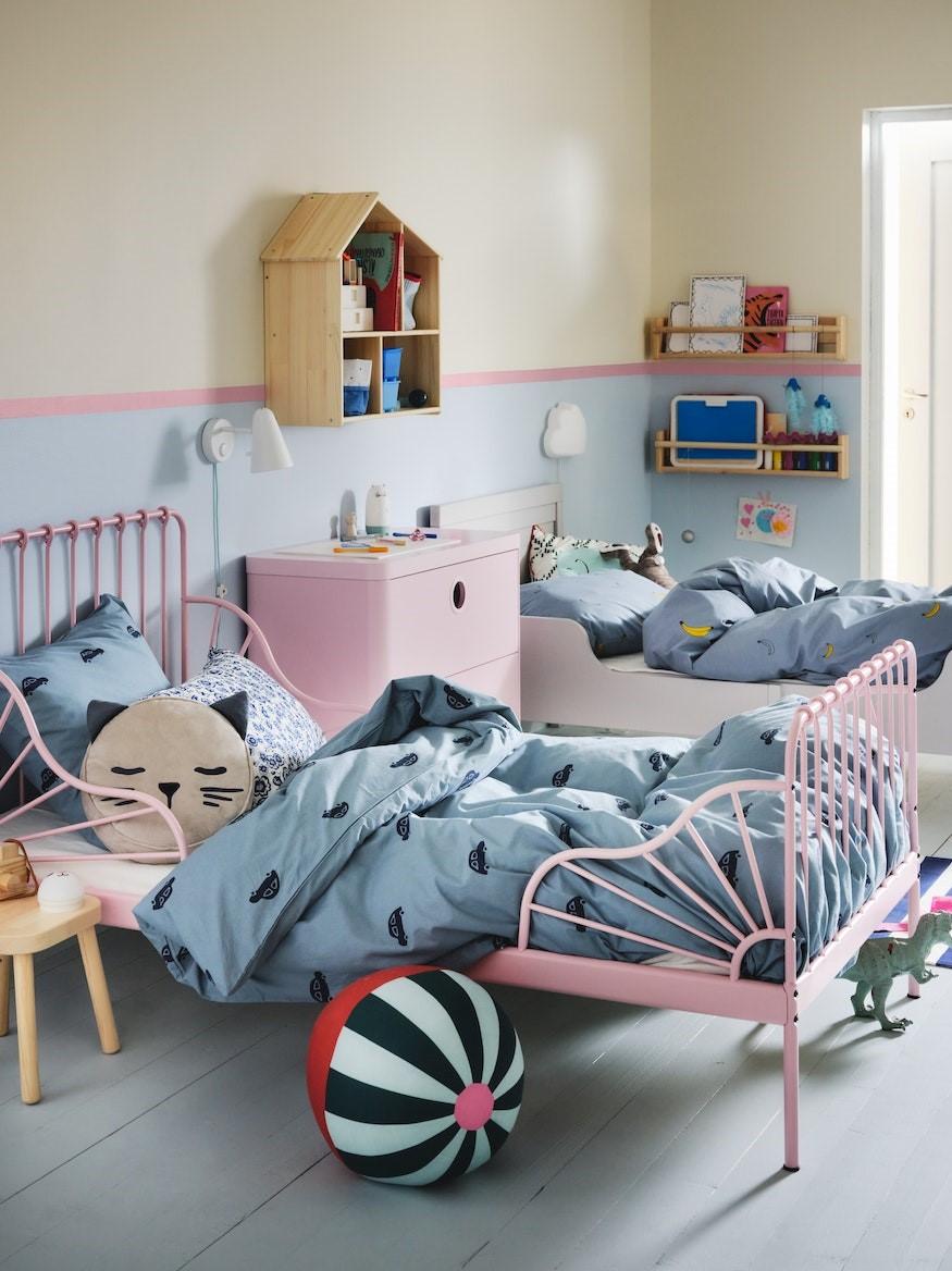 Pink MINNEN bed