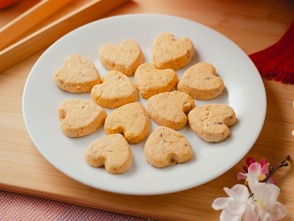Pistachio cashew cookies