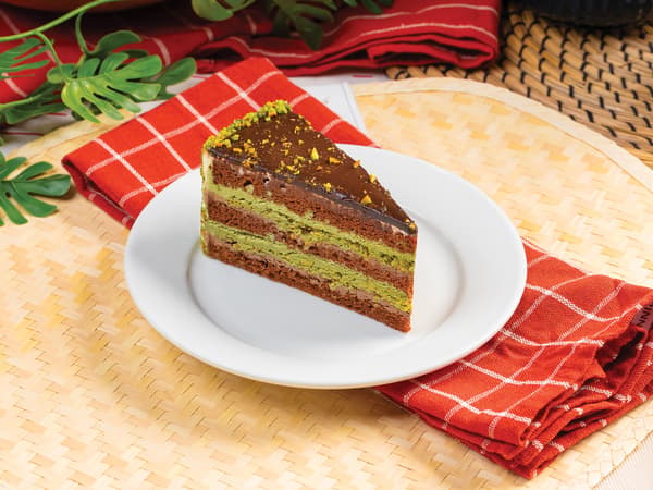 Pistachio chocolate cake