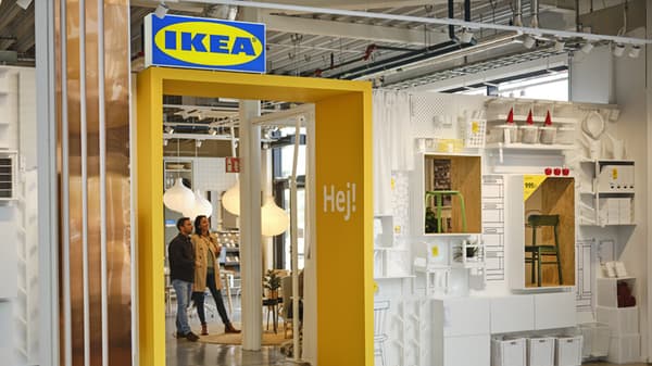 Planning studios and pick-up points