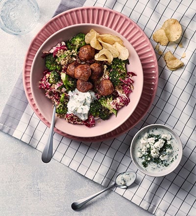 Plant balls with quinoa salad
