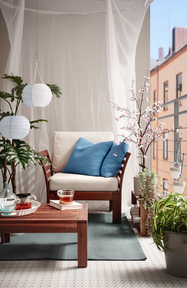 Terrazas pequeñas y balcones: 10 ideas y muebles de Ikea geniales