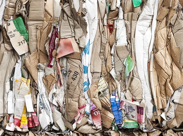 Pour IKEA, les déchets sont une ressource et nous voulons t’inciter à penser la même chose. Car en produisant moins de déchets, nous laisserons une planète plus propre et plus saine aux générations futures.