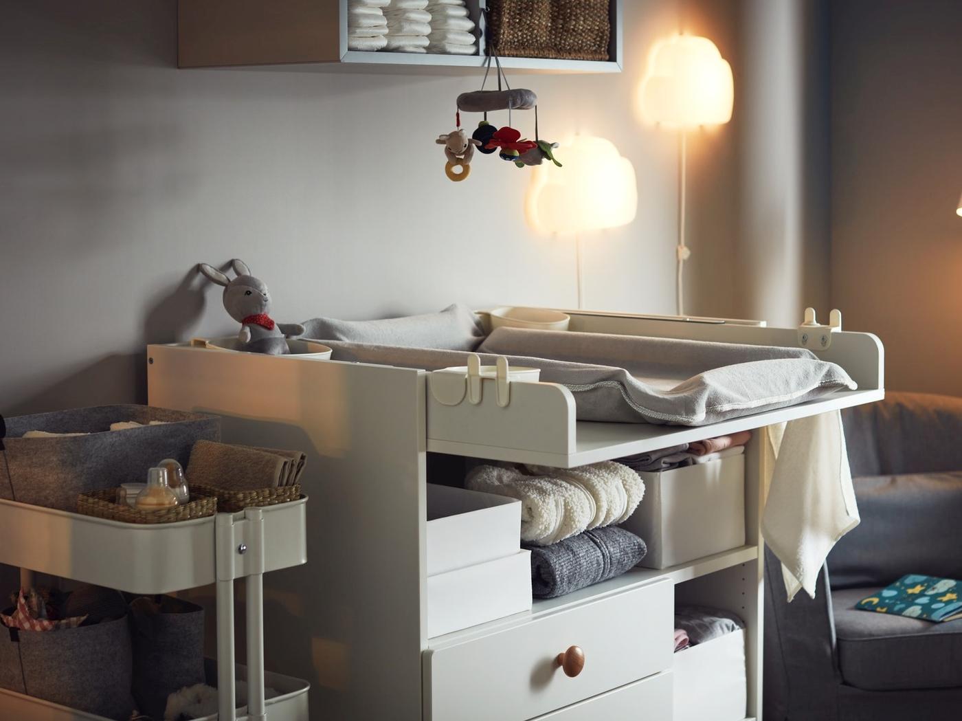 Przytulny kącik do pielęgnacji dziecka i wspólnego spędzania czasu