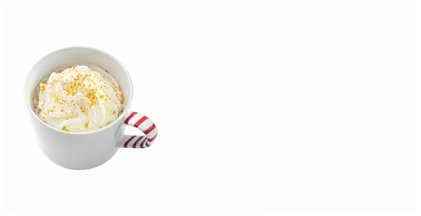 Pumpkin spice latte se šlehačkou v hrnečku VINTERFINT